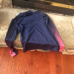 BNWOT Nike Pro Women’s Hyperwarm Top. Size Small